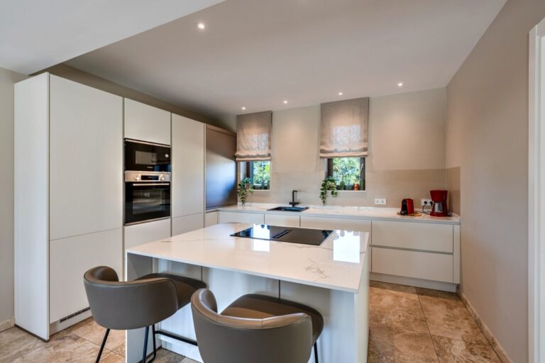 PP003CN R.Web 027_tonemapped