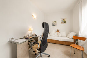 CNB03034-HDR_1