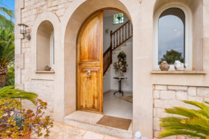 CNB03119-HDR_1